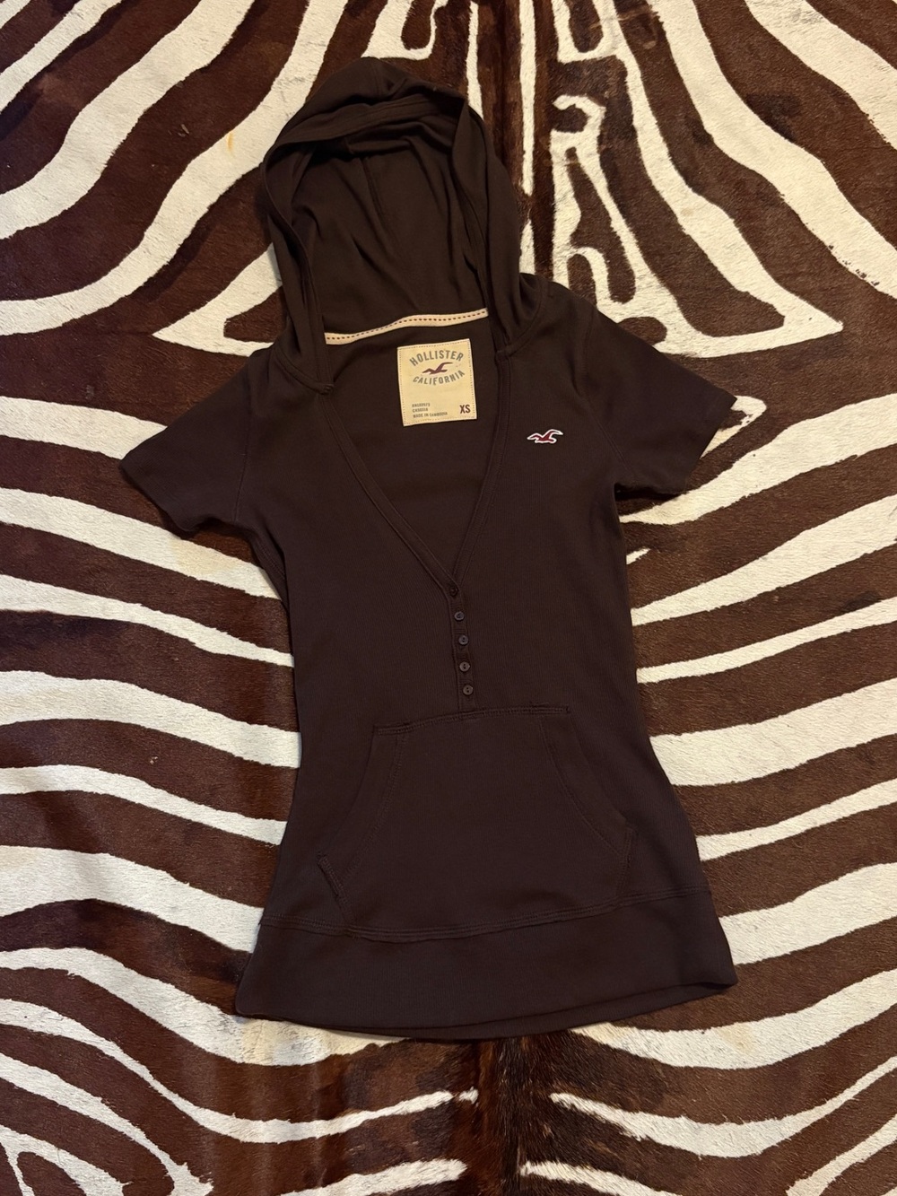 Hollister Short-Sleeve Hooded Henley Top in Chocolate Brown